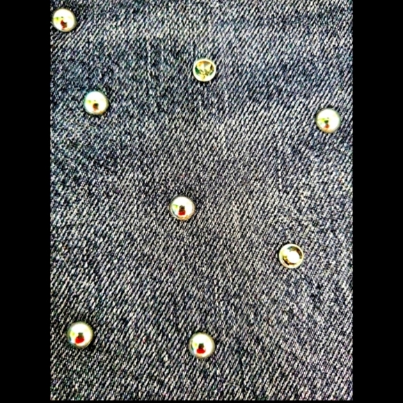 NWT Levi Black Distressed Studded Wedgie Shorts - Picture 3 of 6